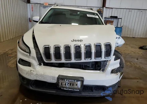 2016 Jeep Cherokee Latitude z USA, uszkodzony, nr VIN 1C4PJMCS6GW270731